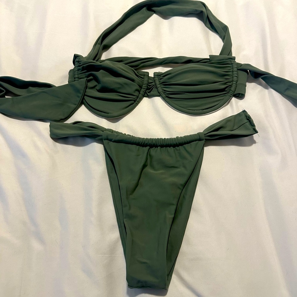 Green Bikini Set 💚